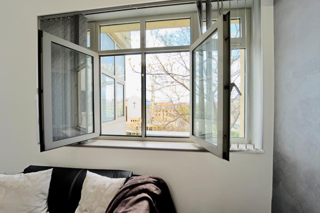 Cozy 1-Bedroom Flat In The Very Center Of Sofia Exterior photo